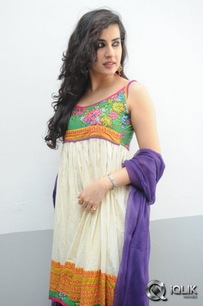 Archana-at-Maha-Bhaktha-Siriyala-Movie-Platinum-Disc-Function